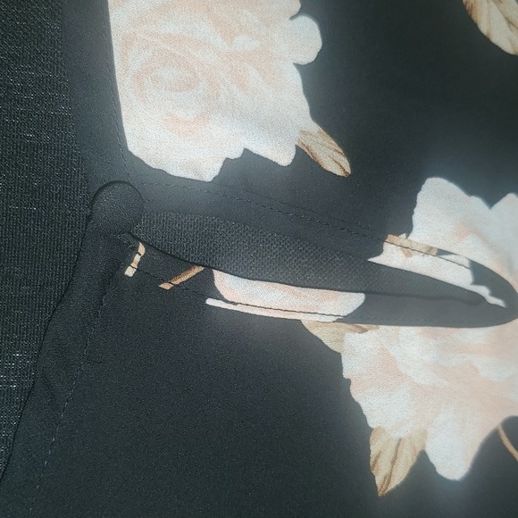 Torrid Floral Tank - Picture 4 of 5